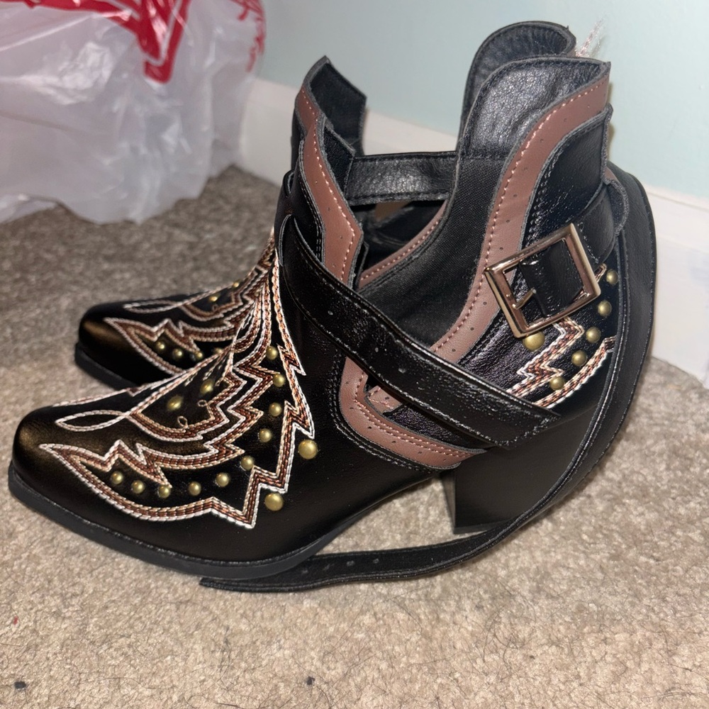 Durango Size 6 Black/Brown Ankle Booties - Picture 4 of 4